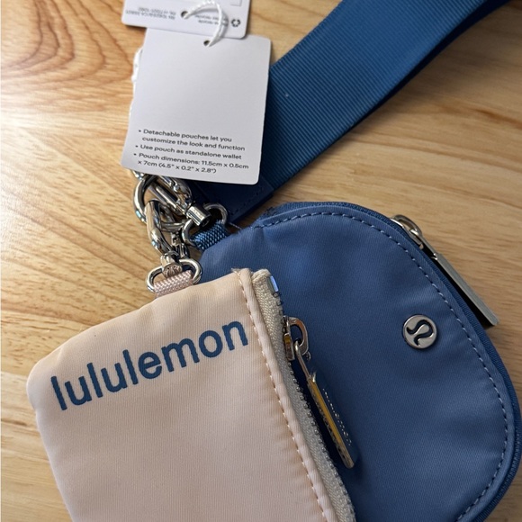 NWT Lululemon Dual Pouch Wristlet Blue Linen Light Ivory NWT - Picture 6 of 8